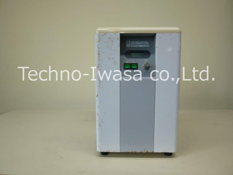 ��p���z���u