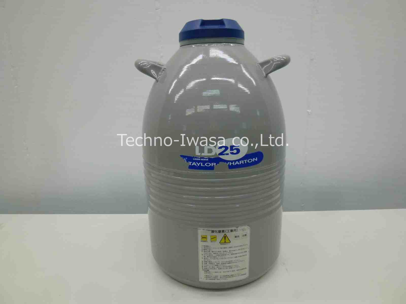 �t�̒��f�ۑ��e��