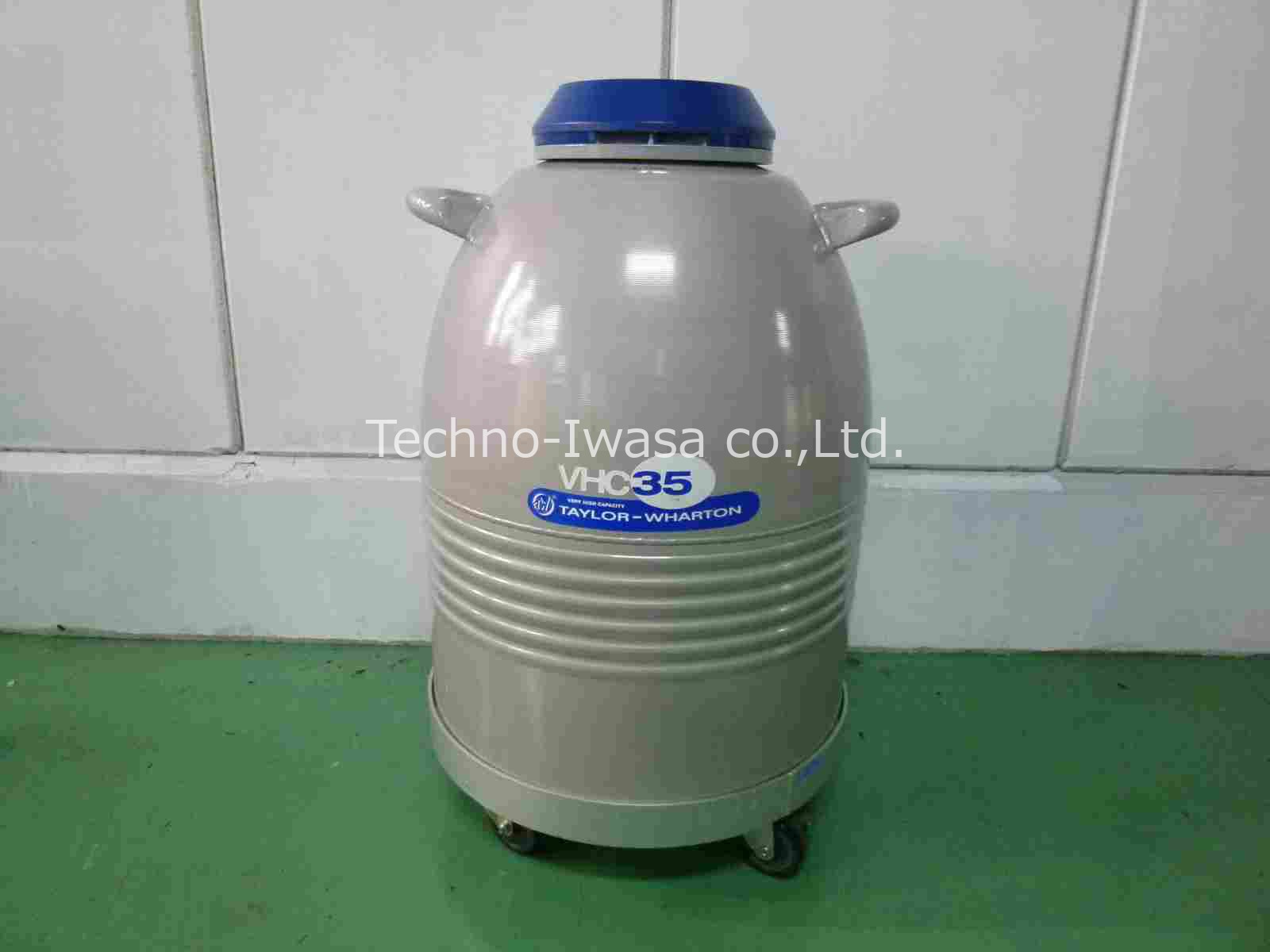 �t�̒��f�ۑ��e��