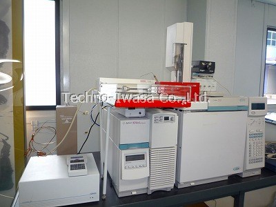 ���M�E����������